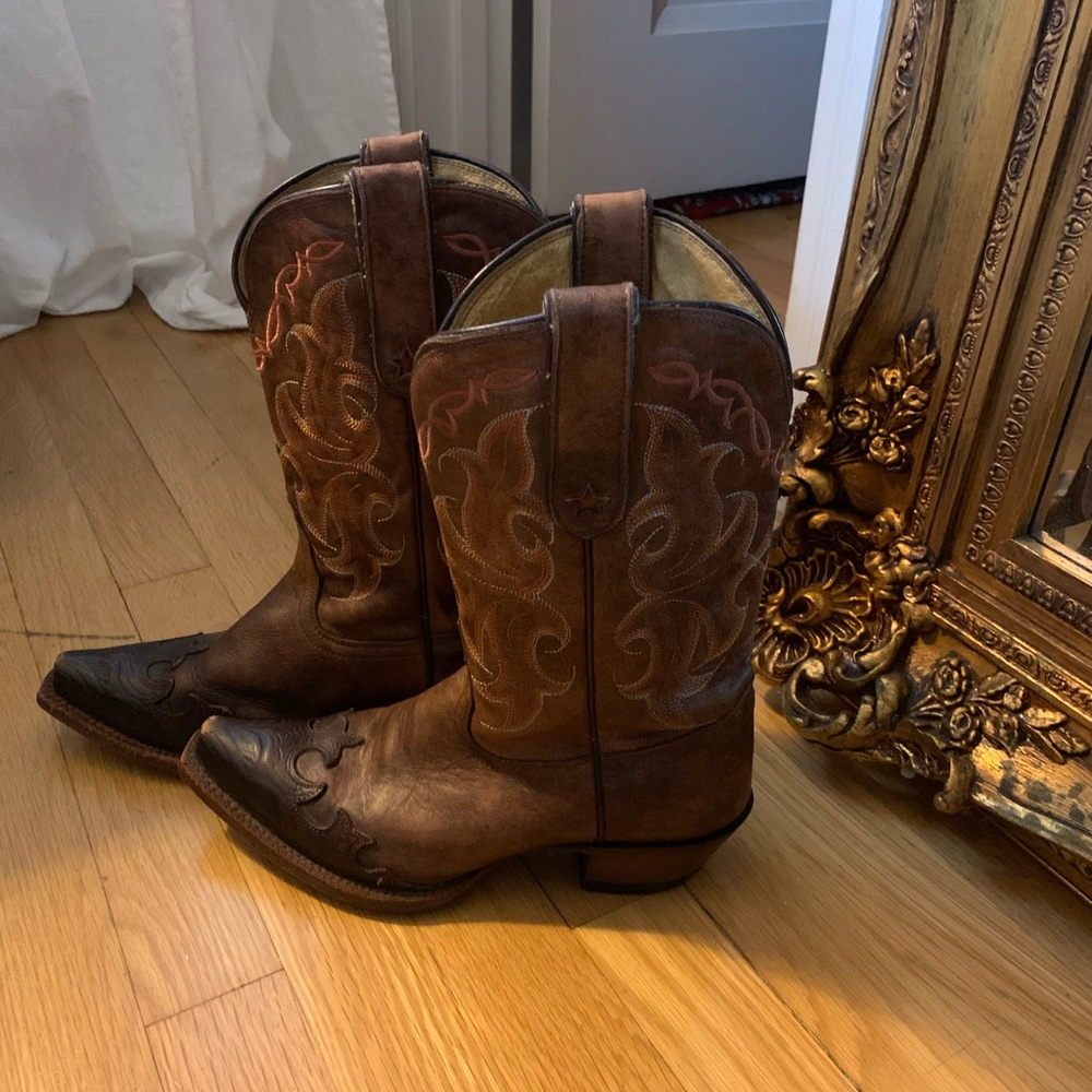 Tony Lama Leather Cowboy Boots star embroidery